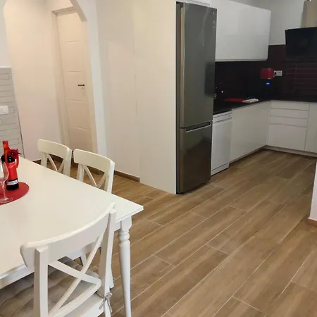 Lägenhet Casa Macon Red